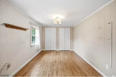 312 Lakeview Dr, Hampton Township, NJ 07860 - Photo 17