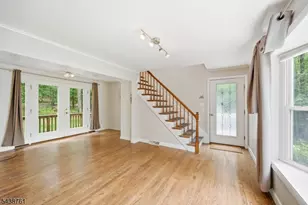 312 Lakeview Dr, Hampton Township, NJ 07860 - Photo 5