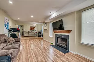 1702 Amanda Ct, Piscataway Township, NJ 08854 - Photo 5