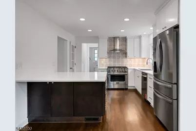 21 N End Ter, Bloomfield, NJ 07003 - Photo 9