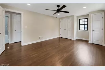 21 N End Ter, Bloomfield, NJ 07003 - Photo 15