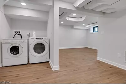 21 N End Ter, Bloomfield, NJ 07003 - Photo 19