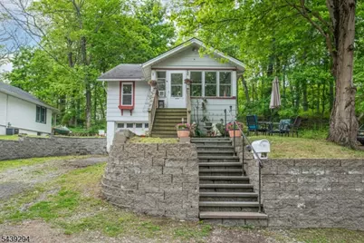 133 Woodside Ave, Newton, NJ 07860 - Photo 1