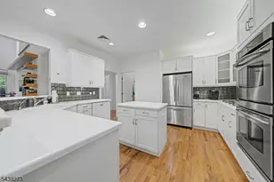83 Schindler Ct, Parsippany, NJ 07054 - Photo 3