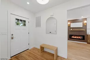 166 Lincoln St, Montclair, NJ 07042 - Photo 3