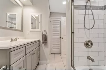 107 Westchester Ter, Clinton Township, NJ 08801 - Photo 15