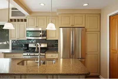 213 Sailer St, Cranford Township, NJ 07016 - Photo 9