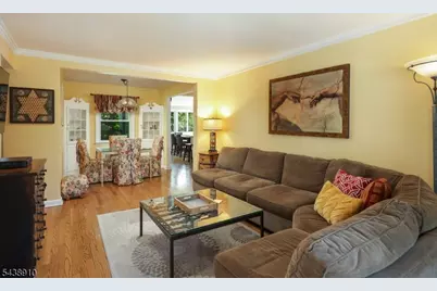 213 Sailer St, Cranford Township, NJ 07016 - Photo 5