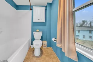 916 Gates St, Phillipsburg, NJ 08865 - Photo 17