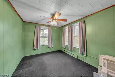 916 Gates St, Phillipsburg, NJ 08865 - Photo 15