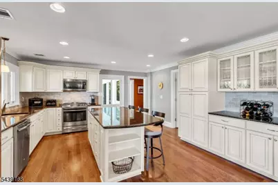 211 Mount Arlington Blvd, Roxbury Township, NJ 07850 - Photo 9
