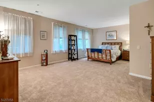 17 Ridgeview Ln, Mount Arlington, NJ 07856 - Photo 11