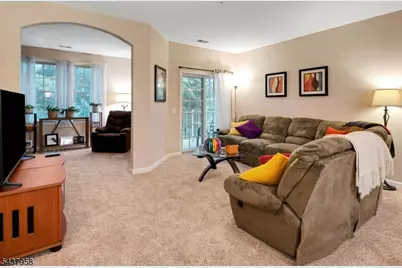 17 Ridgeview Ln, Mount Arlington, NJ 07856 - Photo 9