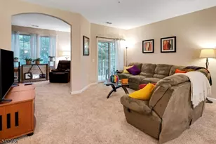 17 Ridgeview Ln, Mount Arlington, NJ 07856 - Photo 9