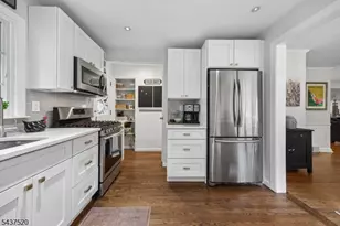 25 Grove St, Caldwell, NJ 07006 - Photo 11