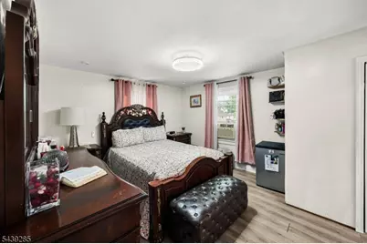955 Hamilton St, Rahway, NJ 07065 - Photo 35