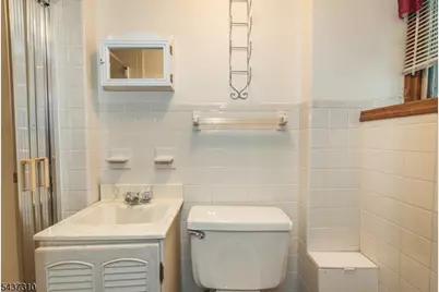 51 Emmet St, Belleville, NJ 07109 - Photo 17