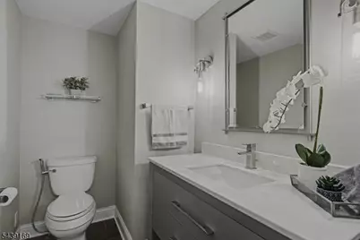 11 Hampton Ct, Bernards Township, NJ 07920 - Photo 5