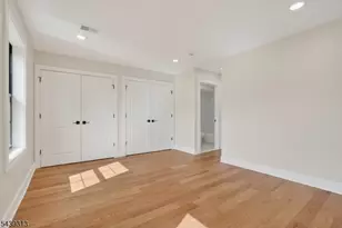 747 S 11th St, Newark, NJ 07103 - Photo 9