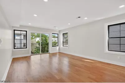747 S 11th St, Newark, NJ 07103 - Photo 7