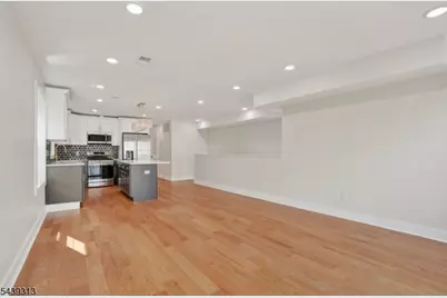 747 S 11th St, Newark, NJ 07103 - Photo 5