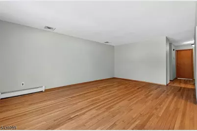 348 W Emerson Ave, Rahway, NJ 07065 - Photo 9