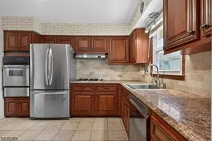 348 W Emerson Ave, Rahway, NJ 07065 - Photo 5