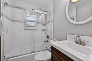 348 W Emerson Ave, Rahway, NJ 07065 - Photo 17