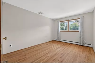 348 W Emerson Ave, Rahway, NJ 07065 - Photo 19
