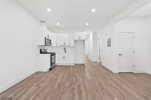 855 S 14th St, Newark, NJ 07108 - Photo 7