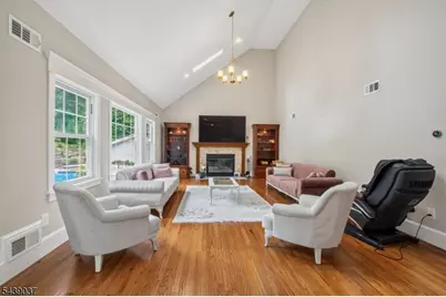 1 Wood Hollow Trl, Jefferson Township, NJ 07438 - Photo 11