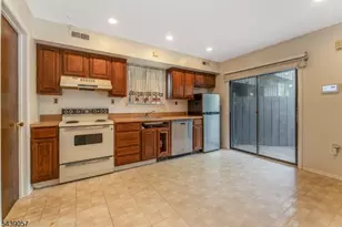 300 Gemini Dr, Hillsborough Township, NJ 08844 - Photo 9