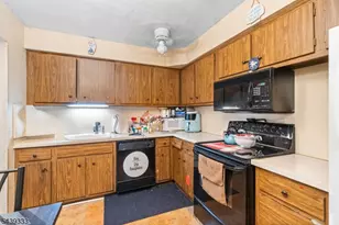 468A Liberty St Unit, Little Ferry, NJ 07643 - Photo 9
