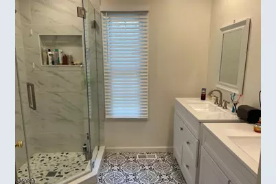 68 Kent Dr, Roseland, NJ 07068 - Photo 17