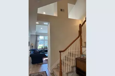 68 Kent Dr, Roseland, NJ 07068 - Photo 5