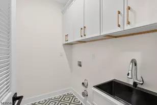 81 Ridge Dr, Livingston, NJ 07039 - Photo 41