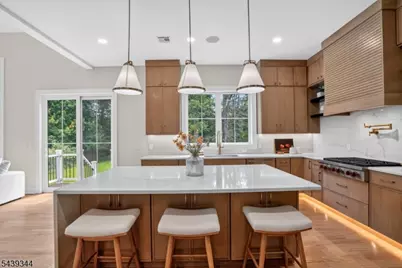 81 Ridge Dr, Livingston, NJ 07039 - Photo 15
