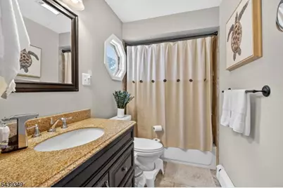 87 W Hanover Ave #2, Morris Plains, NJ 07950 - Photo 9