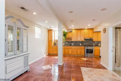 221 Madison St, Linden, NJ 07036 - Photo 5