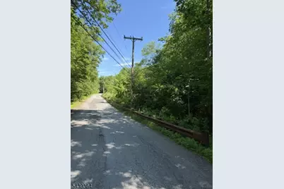 16 Babtown Rd, Vernon, NJ 07461 - Photo 1