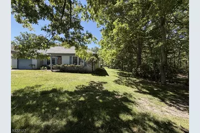 541 Petunia Ln, Manchester Township, NJ 08759 - Photo 3