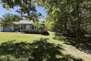 541 Petunia Ln, Manchester Township, NJ 08759 - Photo 3