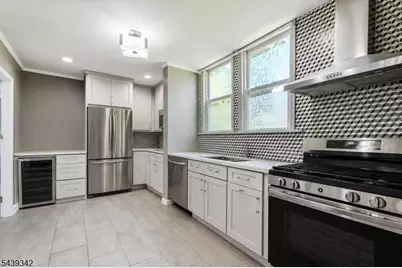169 Vermont Ave, Newark, NJ 07106 - Photo 5