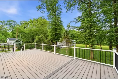 47 Crossbrook Rd, Livingston, NJ 07039 - Photo 31