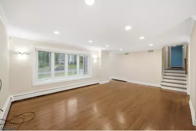 47 Crossbrook Rd, Livingston, NJ 07039 - Photo 7