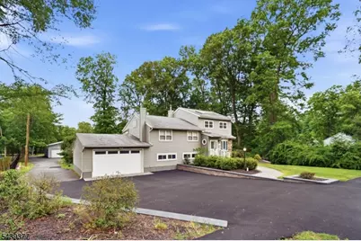 47 Crossbrook Rd, Livingston, NJ 07039 - Photo 3