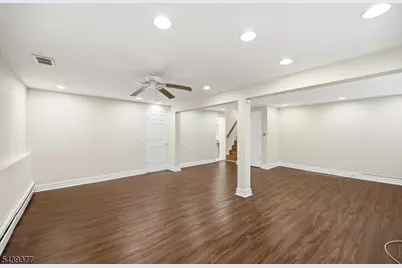 47 Crossbrook Rd, Livingston, NJ 07039 - Photo 27