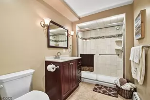 42 Davenport Ave, Roseland, NJ 07068 - Photo 15
