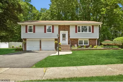 42 Davenport Ave, Roseland, NJ 07068 - Photo 1