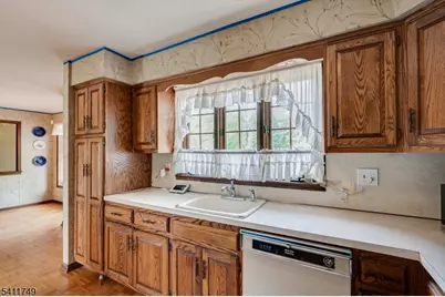 19 Arrowhead Dr, Branchburg Township, NJ 08853 - Photo 13